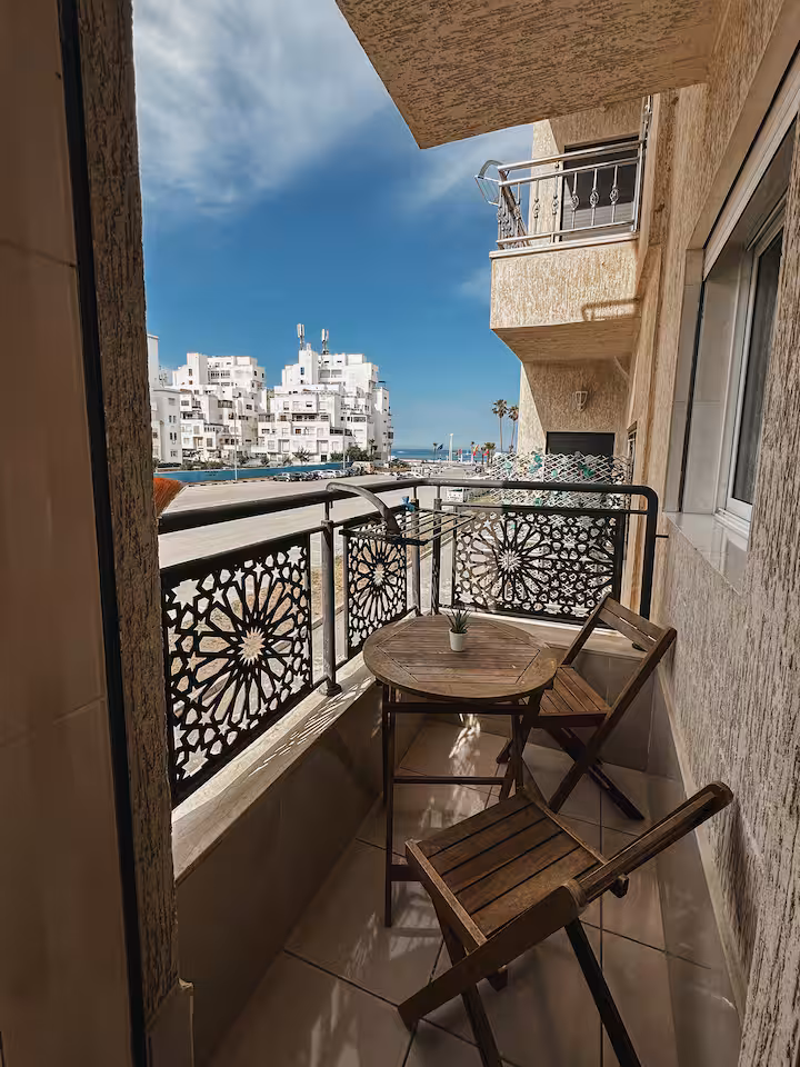 2BR Sea View Apt · 1 Min to Martil Beach